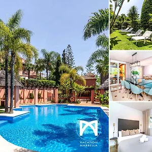 Ferienhaus Vacation - Federer, Old Town With A Big Communal Pool And Andalusian Garden, Marbella